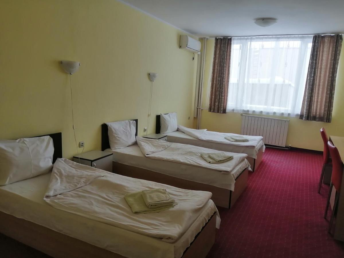 Hotel Panorama Gabrovo Luaran gambar